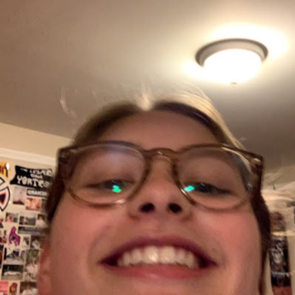 Meet your Posher, Olivia